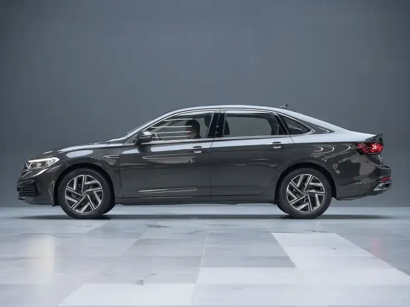 2023 Volkswagen Sagitar 280TSI DSG Super Edition Plus — миниатюра 4
