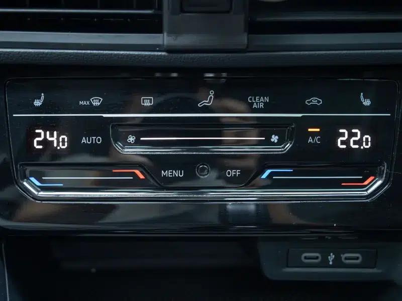 2022 Volkswagen Sagitar 280TSI DSG Excellence Edition — миниатюра 13