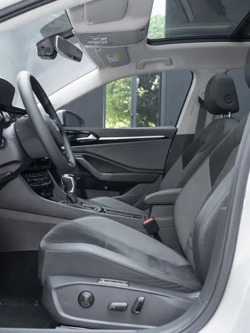 2022 Volkswagen Sagitar 280TSI DSG Excellence Edition — миниатюра 18