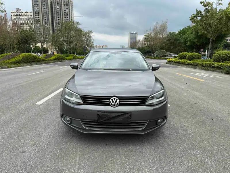 2012 Volkswagen Sagitar 1.4TSI Automatic Luxury — миниатюра 2