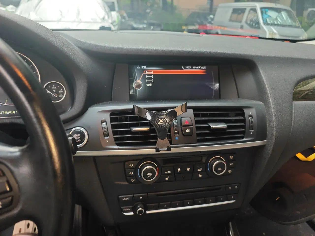 BMW X3 2013 Facelifted xDrive20i Luxury Edition — миниатюра 13
