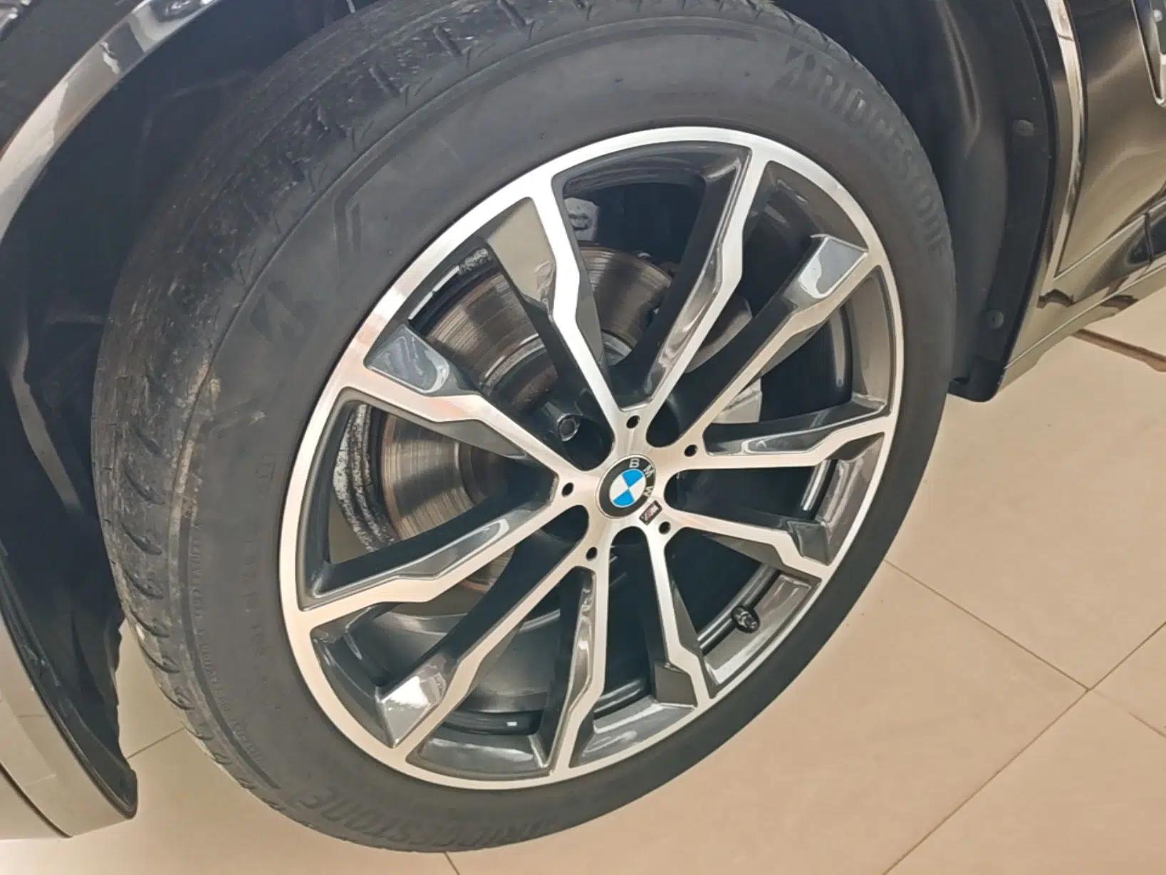 BMW X3 2021 xDrive30i Luxury Model with M Sport Package — миниатюра 10
