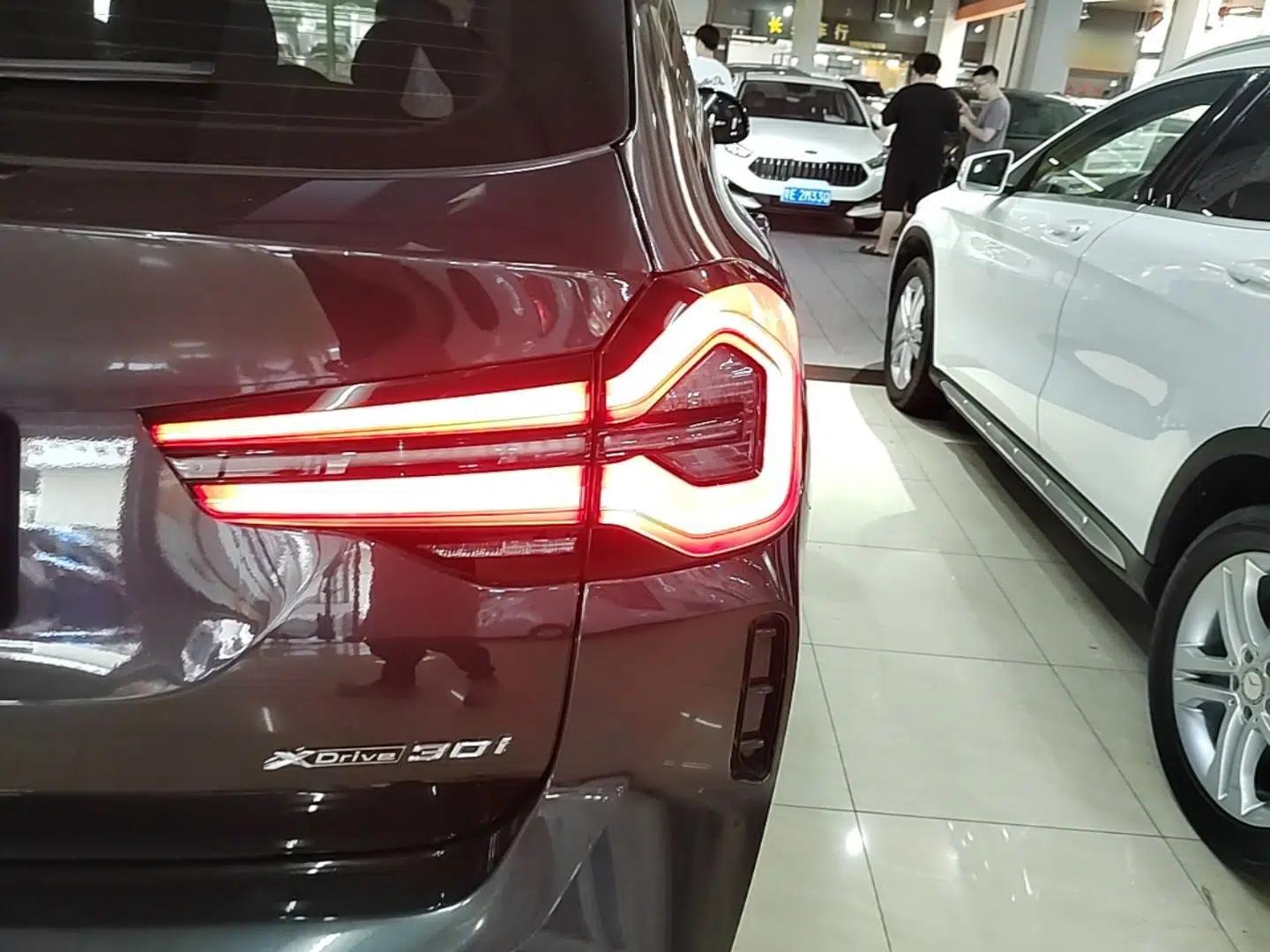BMW X3 2023 Restyled xDrive30i Leading Edition M Night Sky Package — миниатюра 9