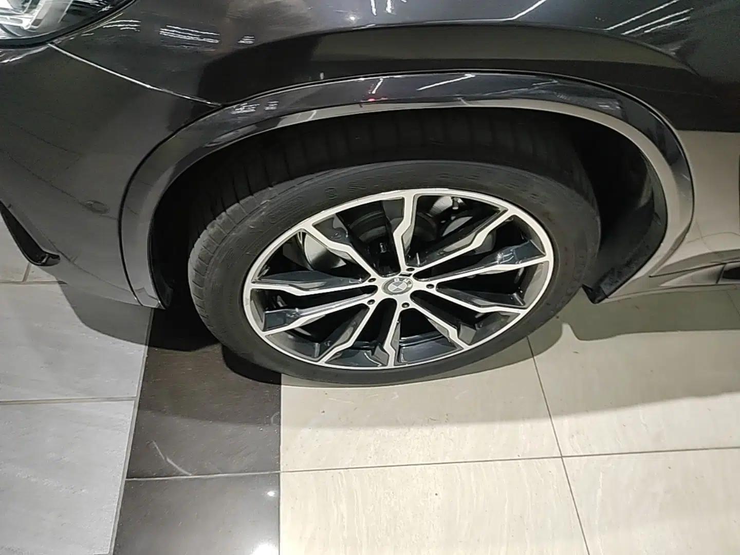 BMW X3 2023 Restyled xDrive30i Leading Edition M Night Sky Package — миниатюра 10