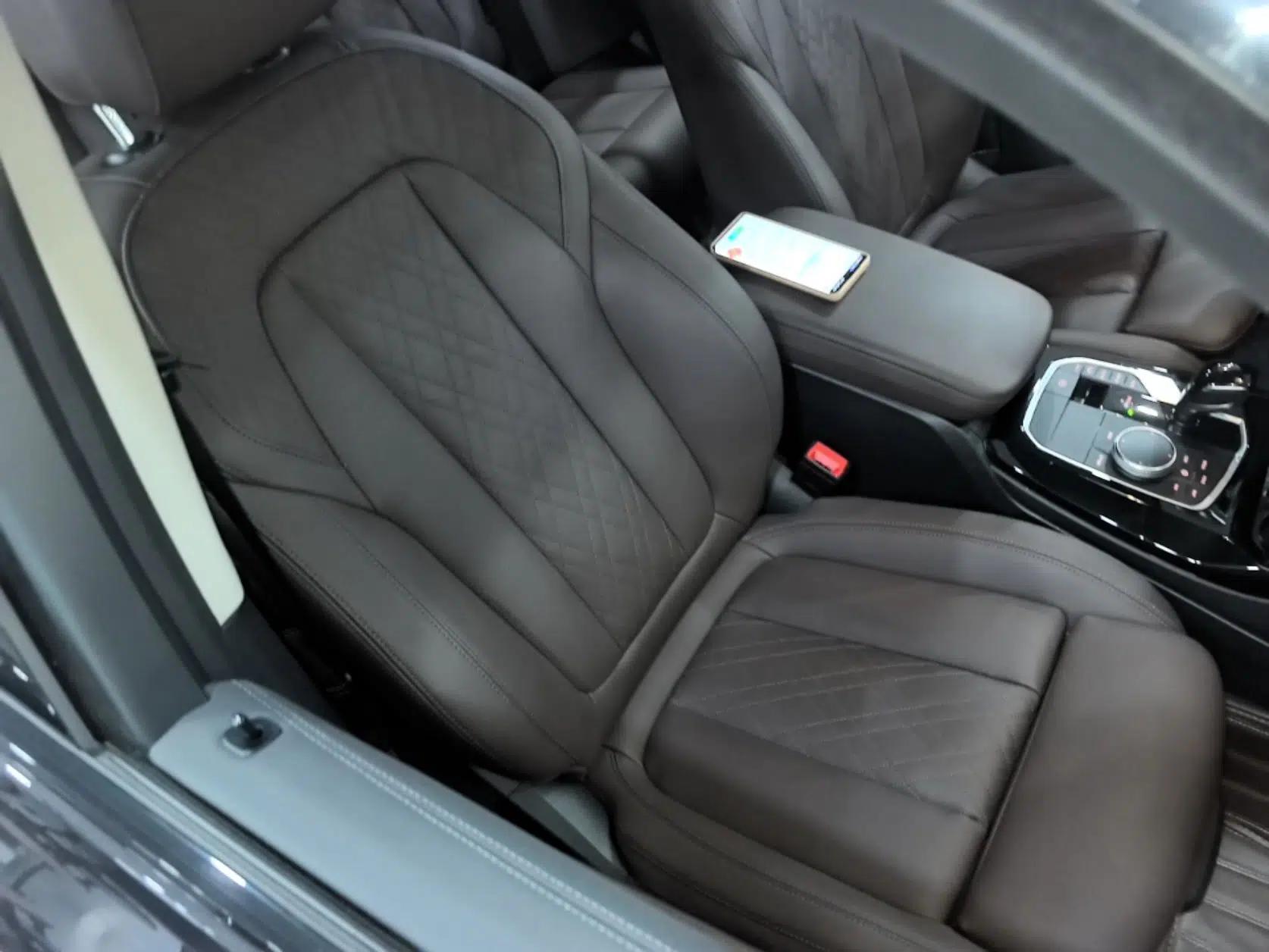 BMW X3 2023 Restyled xDrive30i Leading Edition M Night Sky Package — миниатюра 24