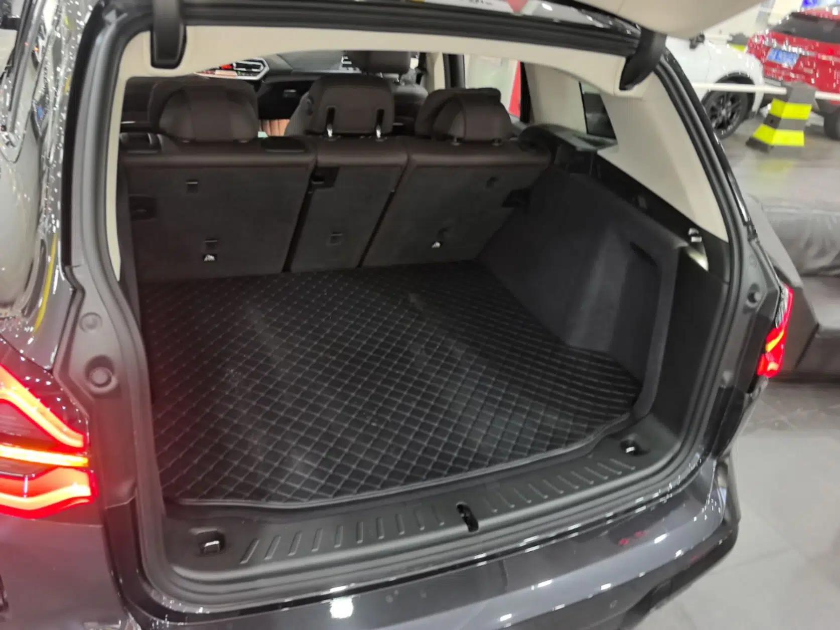BMW X3 2023 Restyled xDrive30i Leading Edition M Night Sky Package — миниатюра 27