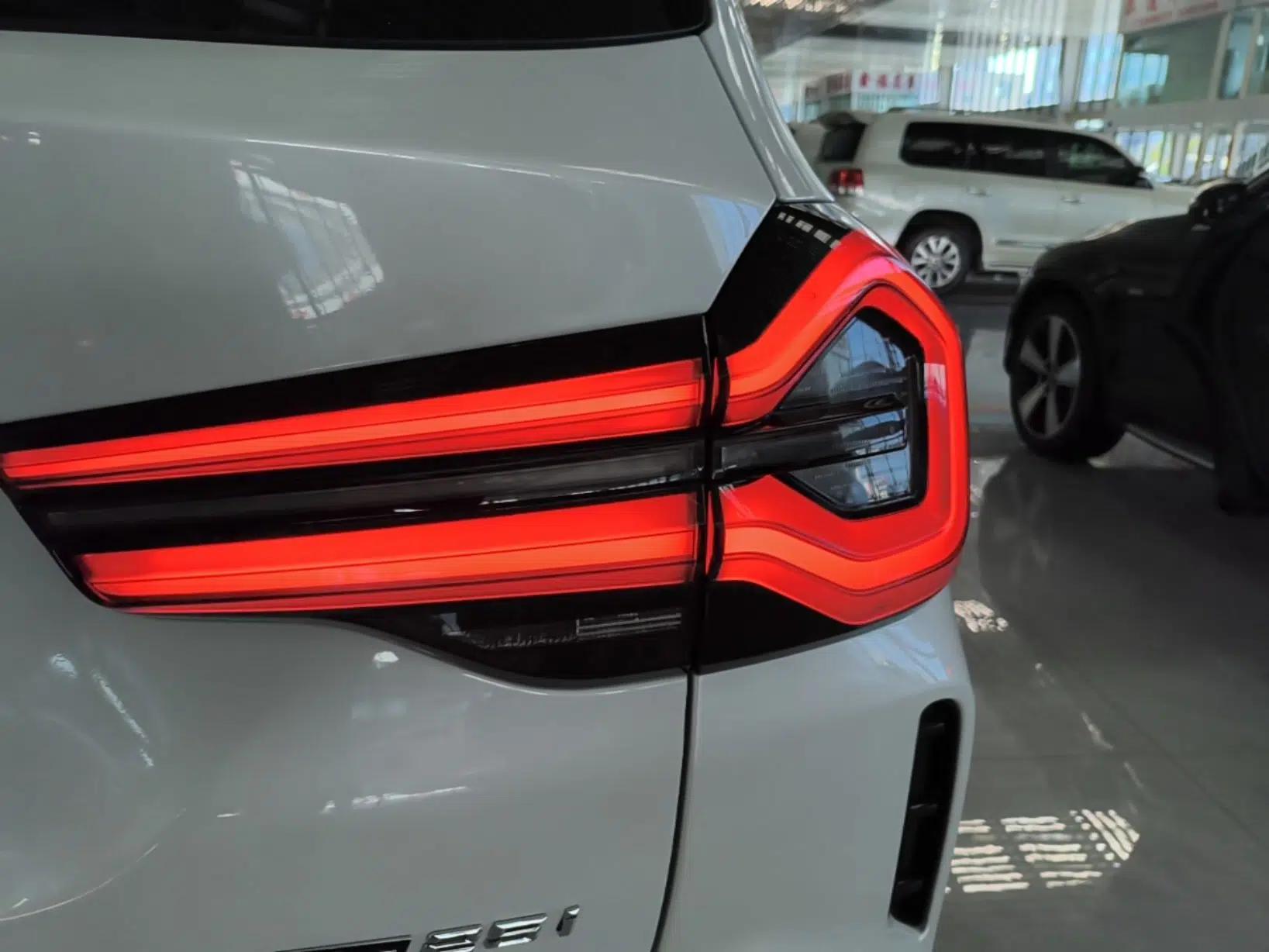 BMW X3 2022 Restyled xDrive25i M Sport Package — миниатюра 9