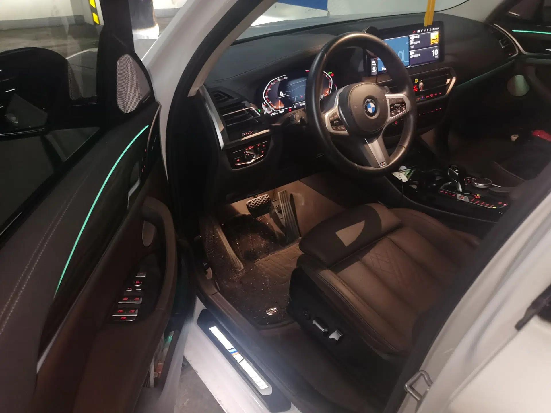 BMW X3 2022 Facelift xDrive30i Luxury Edition M Night Edition Package — миниатюра 16