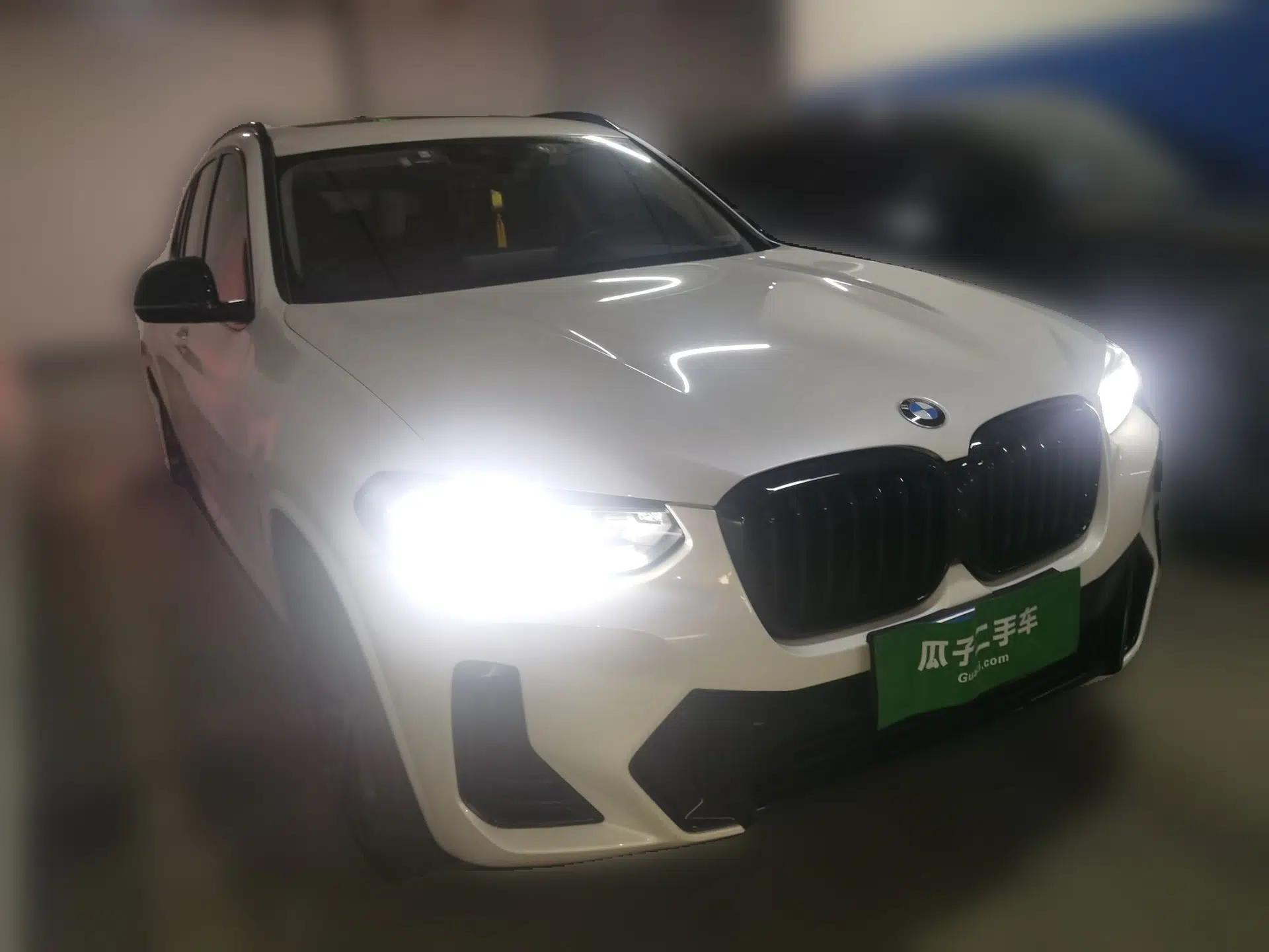 BMW X3 2022 Facelift xDrive30i Luxury Edition M Night Edition Package — миниатюра 3