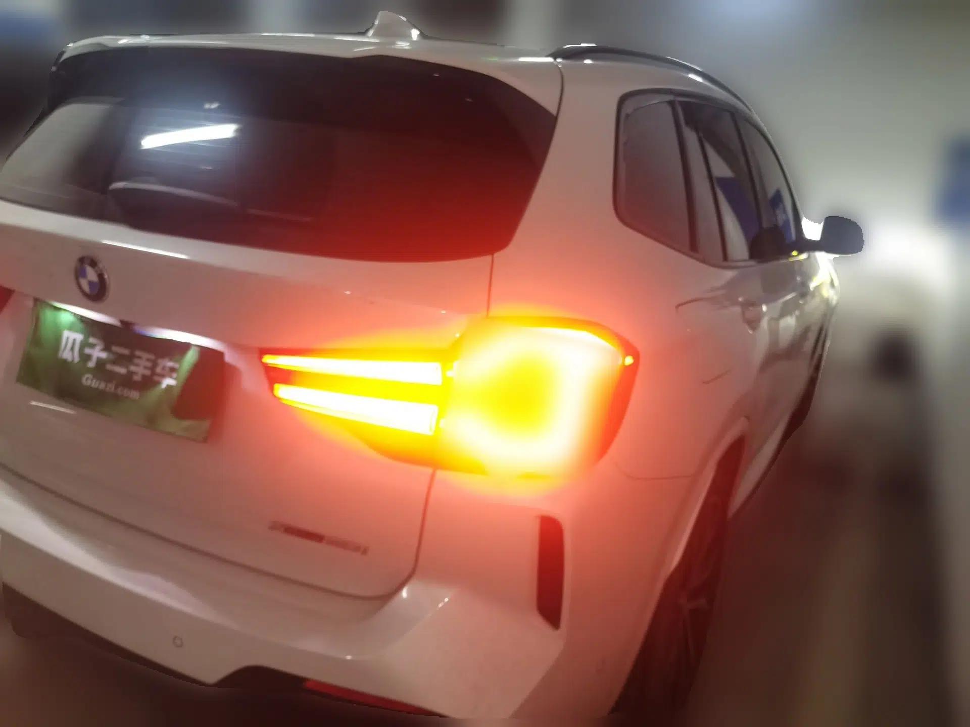 BMW X3 2022 Facelift xDrive30i Luxury Edition M Night Edition Package — миниатюра 6