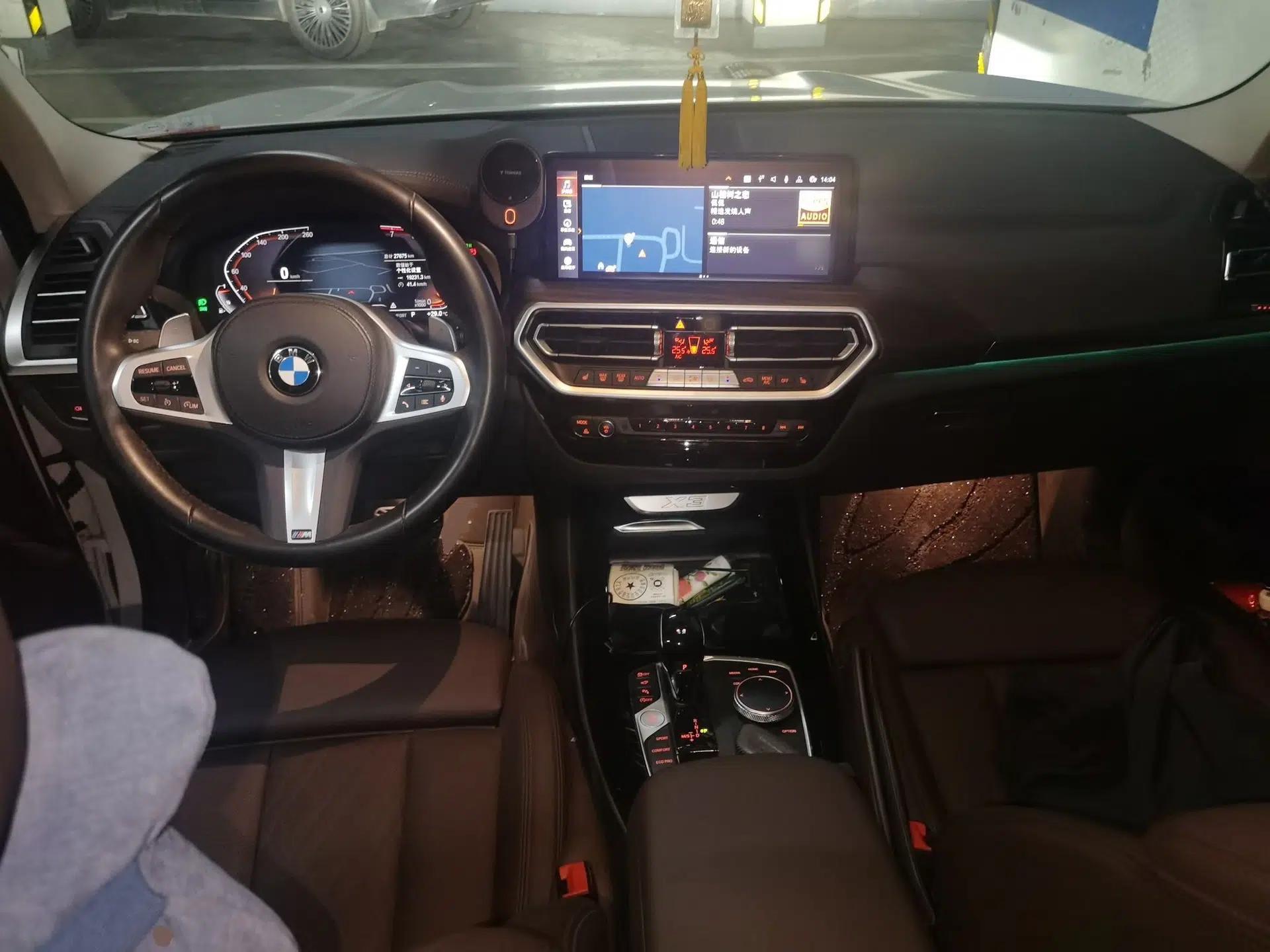 BMW X3 2022 Facelift xDrive30i Luxury Edition M Night Edition Package — миниатюра 9