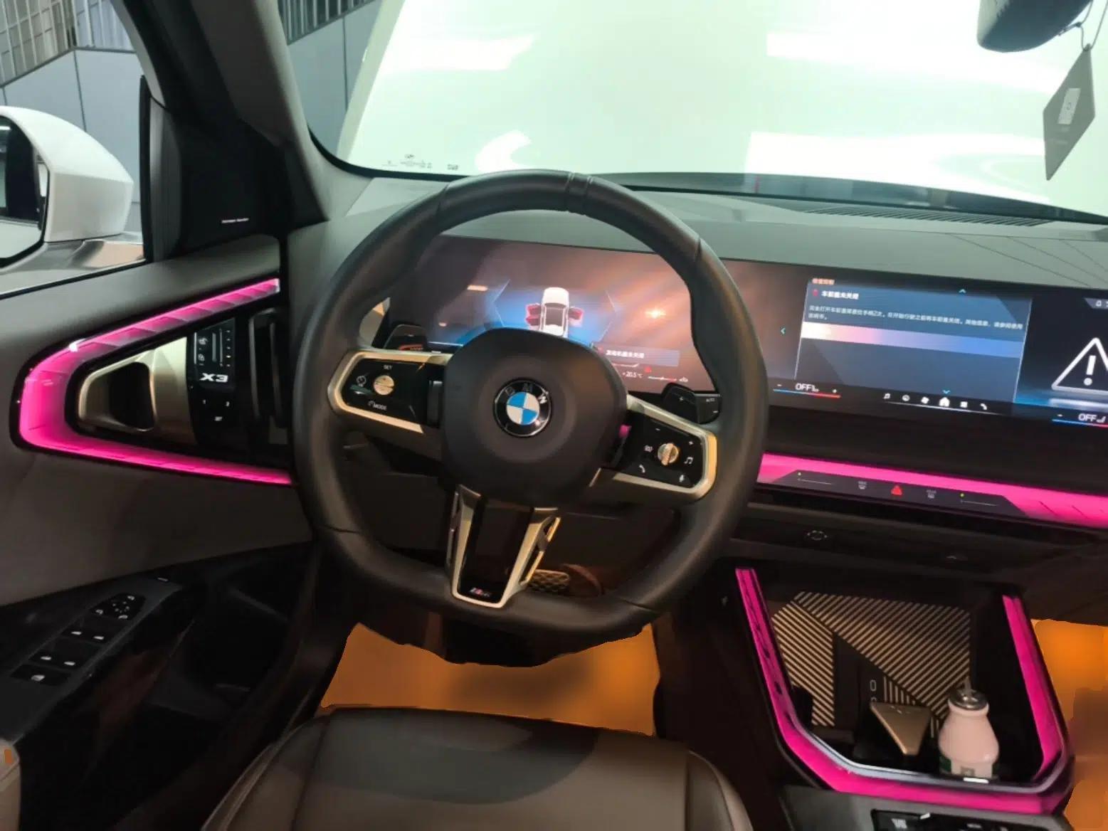 BMW X3 2025 xDrive30L Leading Model M Sport Package — миниатюра 13