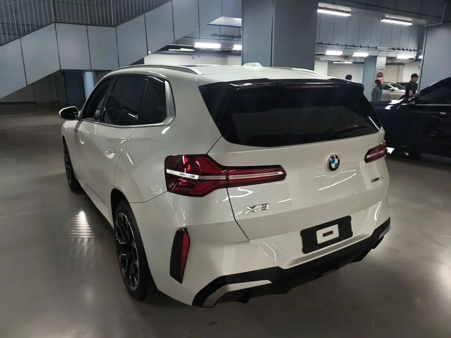 BMW X3 2025 xDrive30L Leading Model M Sport Package — миниатюра 4