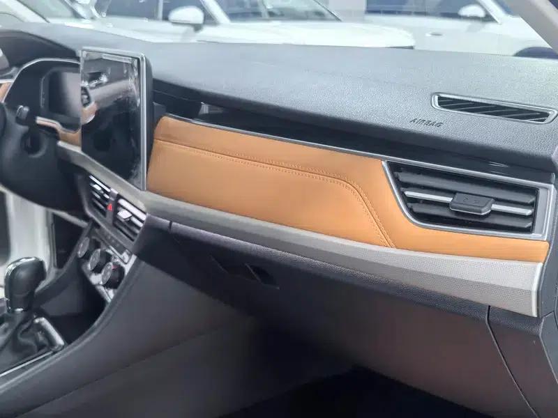 2023 Volkswagen Bora 200TSI DSG Yuexing PRO Edition — миниатюра 9