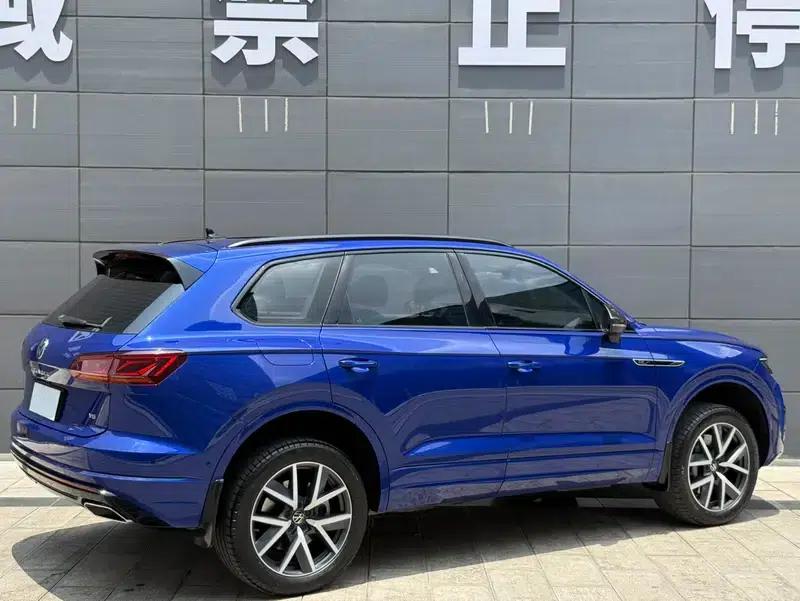 2022 Volkswagen Touareg 3.0TSI R-Line, Obsidian Black Sport Package — миниатюра 6