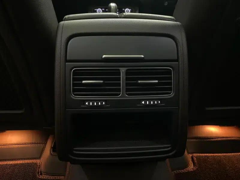 Touareg 2016 3.0TSI Standard Edition — миниатюра 16