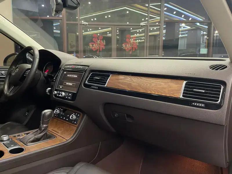 Touareg 2016 3.0TSI Standard Edition — миниатюра 17