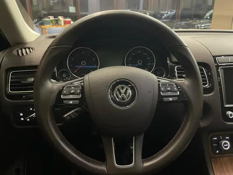 Touareg 2016 3.0TSI Standard Edition — миниатюра 18