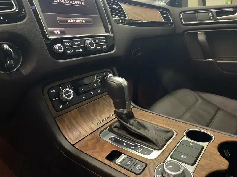 Touareg 2016 3.0TSI Standard Edition — миниатюра 19