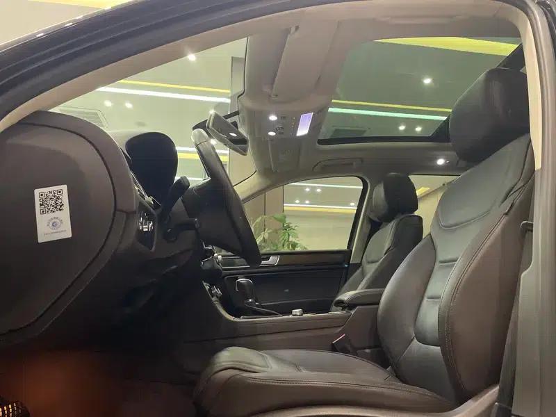 Touareg 2016 3.0TSI Standard Edition — миниатюра 25