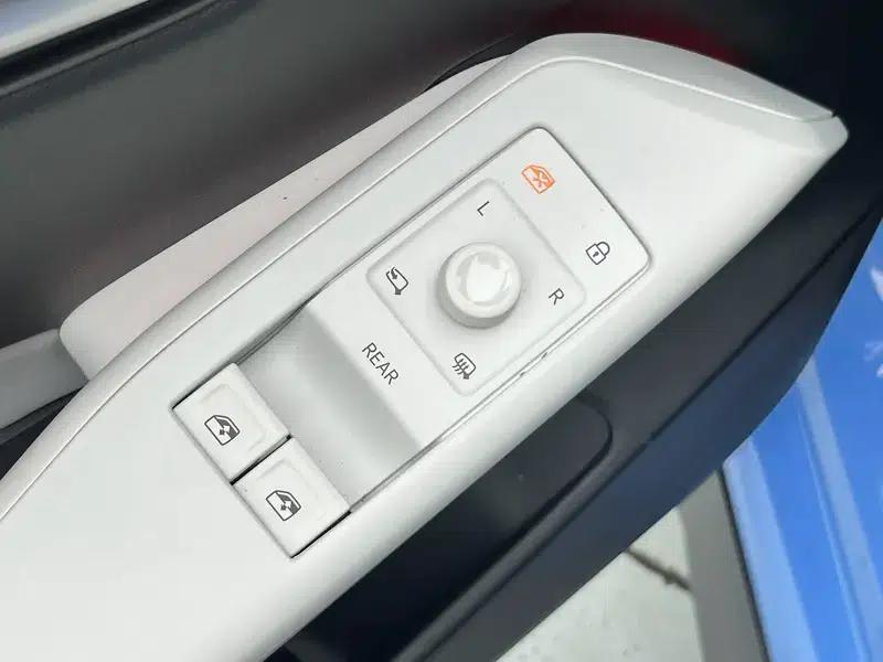 Volkswagen ID.3 2024 Intelligent Edition — миниатюра 26