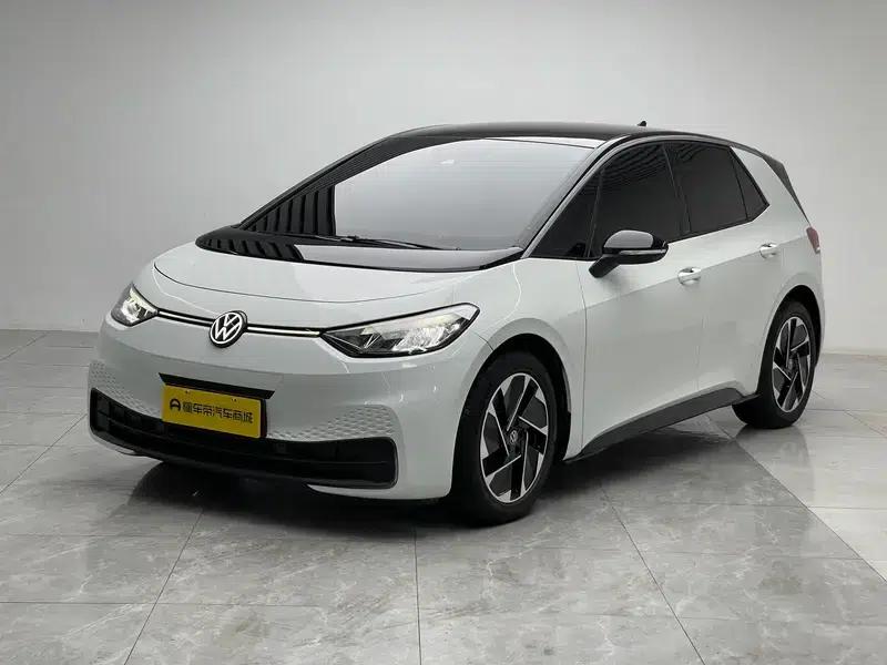 Volkswagen ID.3 2024 Outstanding Edition — миниатюра 1