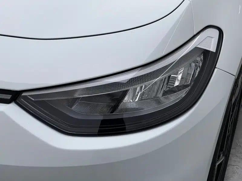 Volkswagen ID.3 2024 Outstanding Edition — миниатюра 12