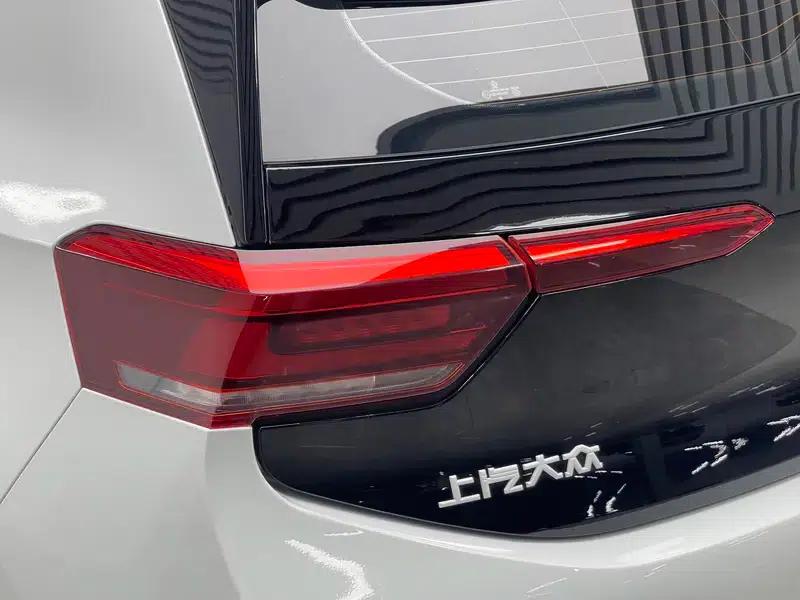 Volkswagen ID.3 2024 Outstanding Edition — миниатюра 13