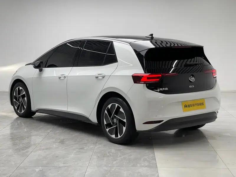 Volkswagen ID.3 2024 Outstanding Edition — миниатюра 5