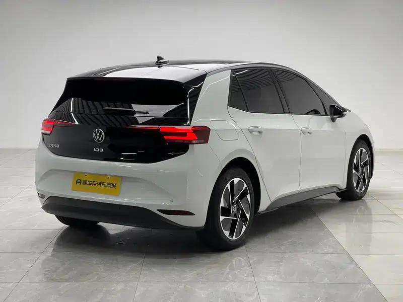 Volkswagen ID.3 2024 Outstanding Edition — миниатюра 7