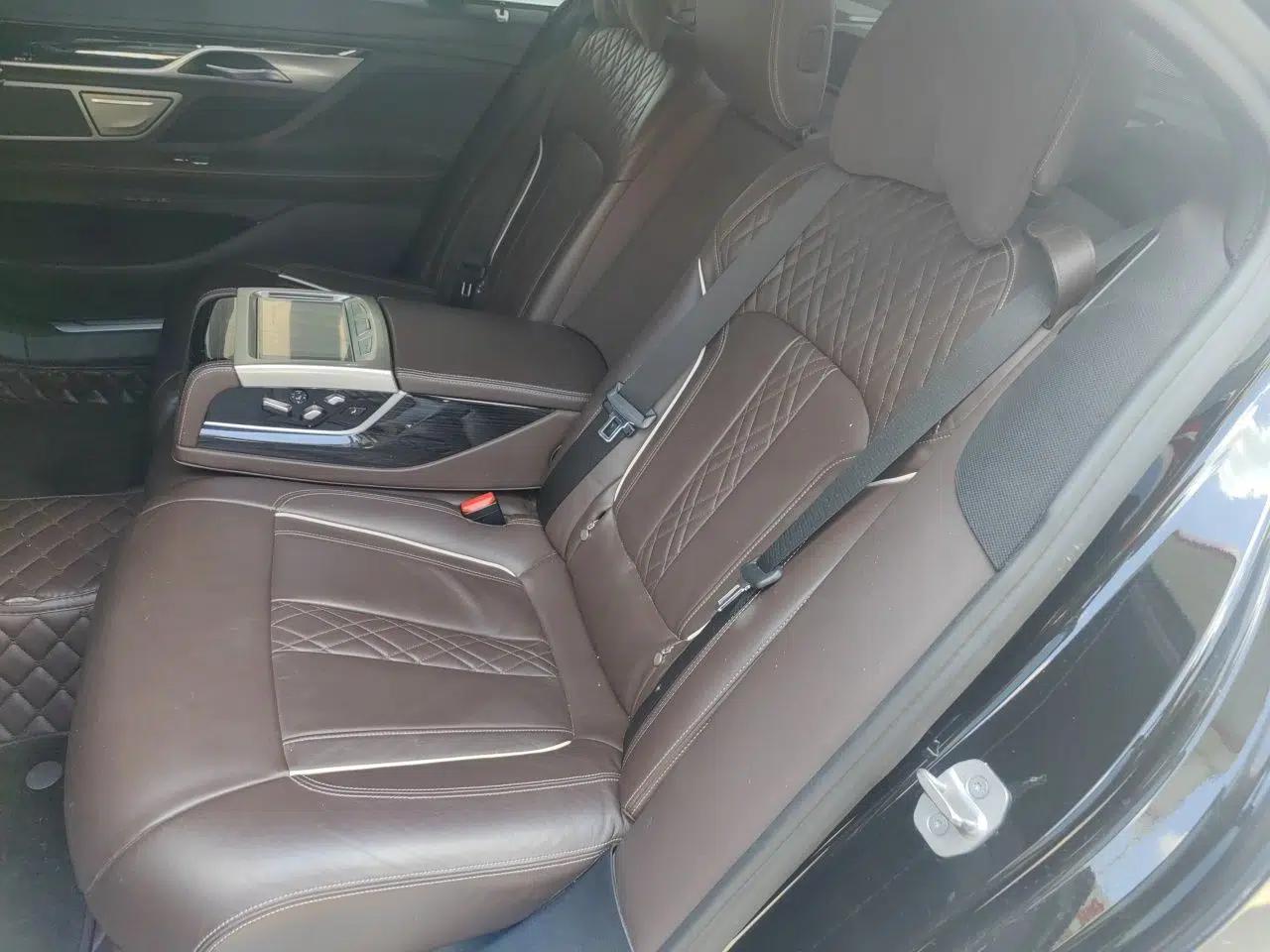 BMW 7 Series 2021 730Li M Sport Package — миниатюра 17