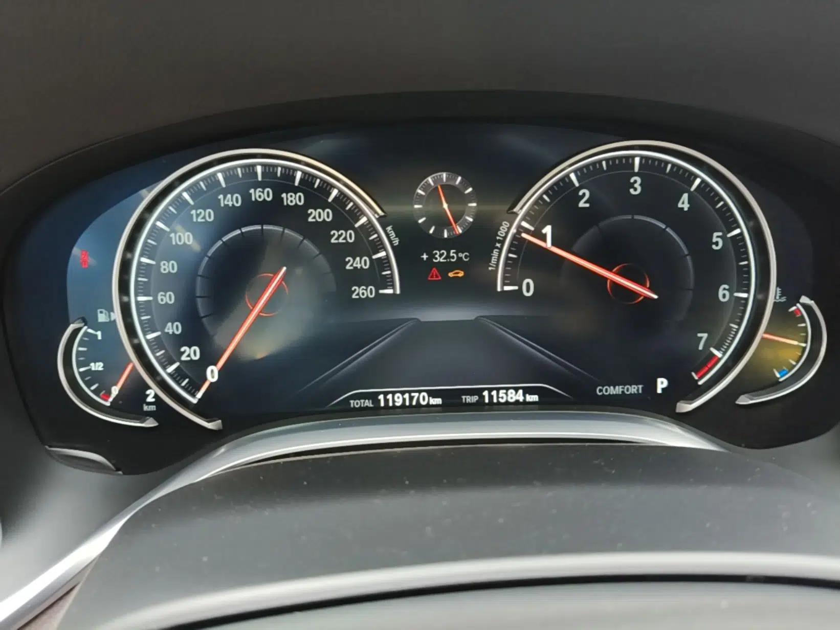 BMW 7 Series 2017 730Li Leading Model — миниатюра 14