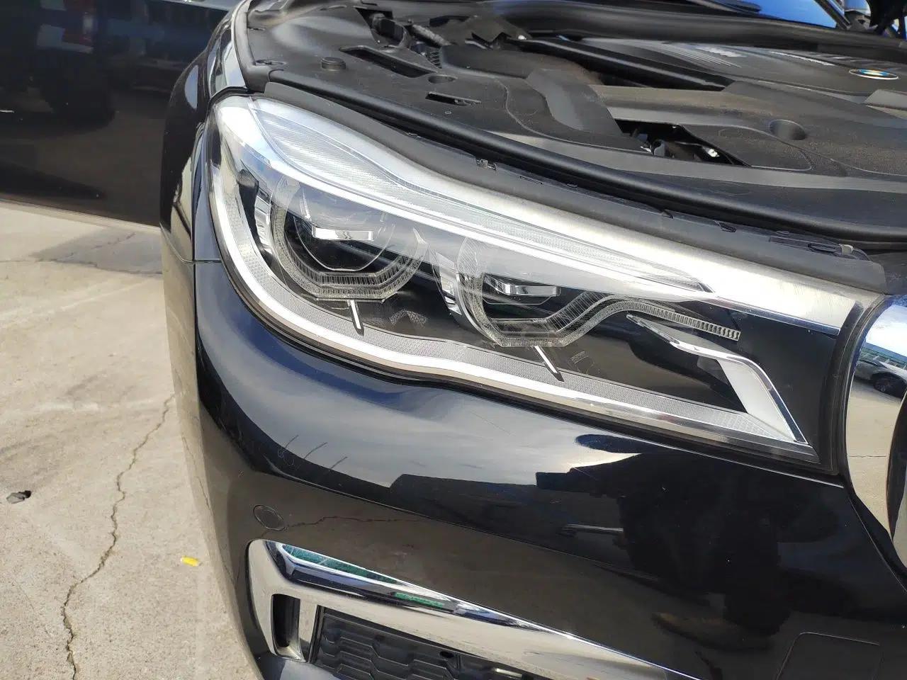 BMW 7 Series 2018 740Li M Sport Package Leading Model — миниатюра 7