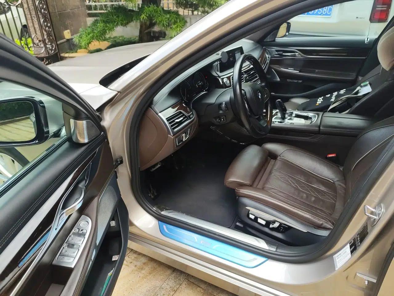 BMW 7 Series 2016 740Li Luxury Edition — миниатюра 16