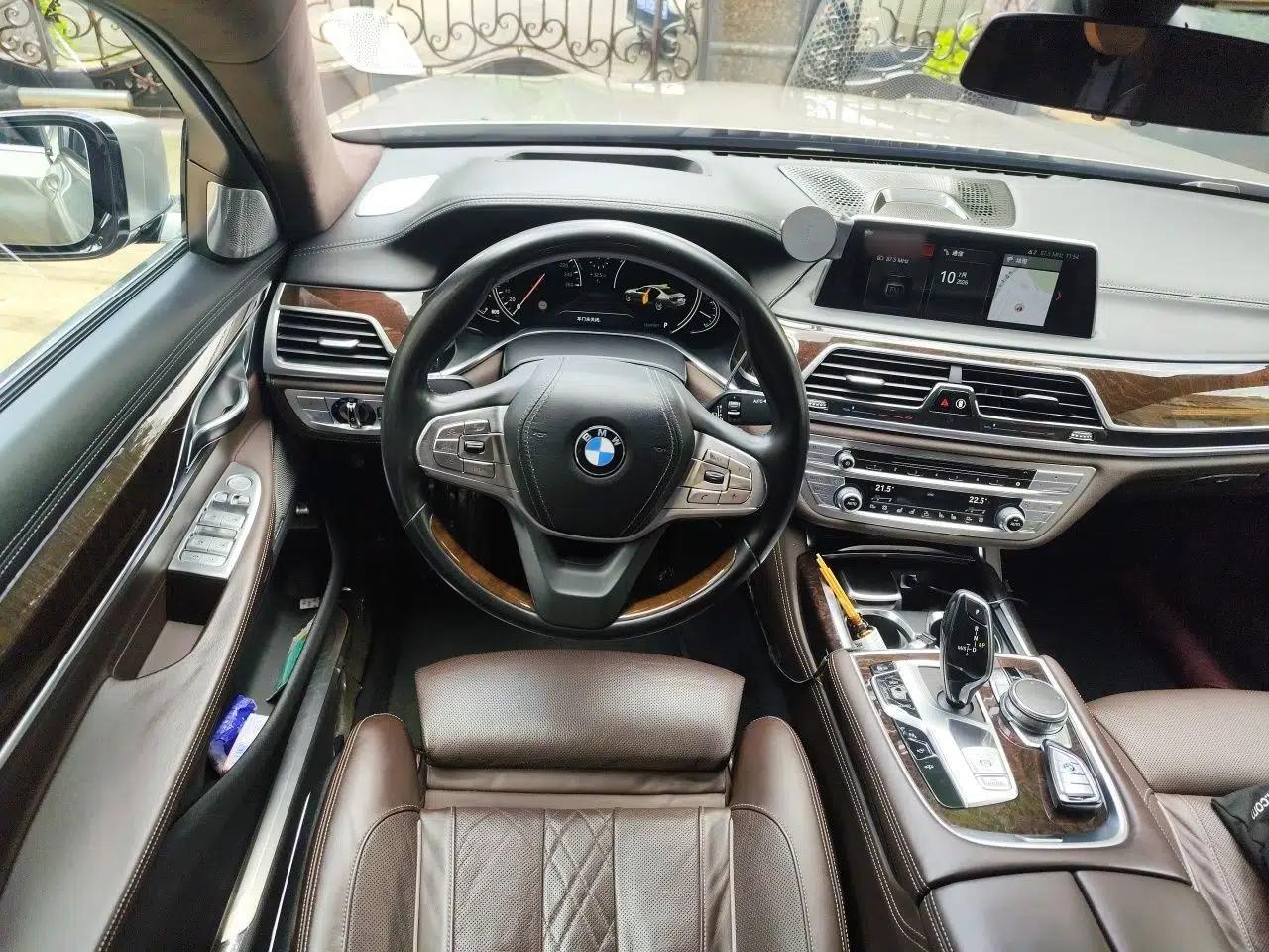 BMW 7 Series 2016 740Li Luxury Edition — миниатюра 10
