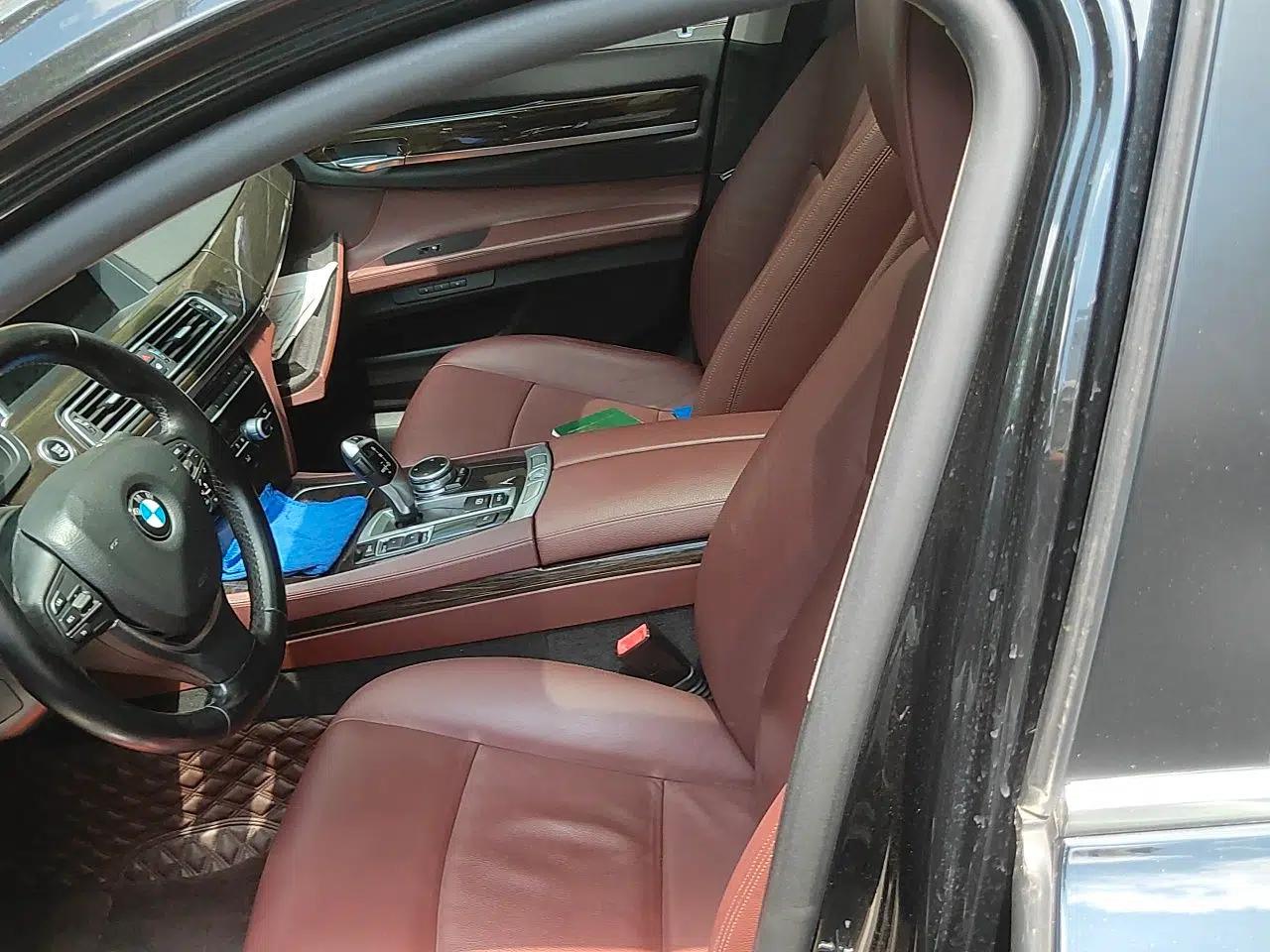 BMW 7 Series 2013 730Li Leading Model — миниатюра 15