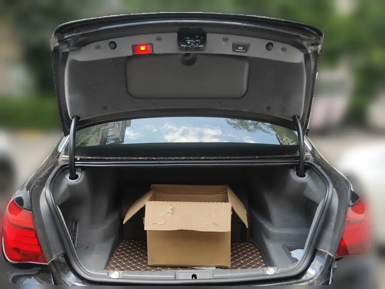 BMW 7 Series 2013 730Li Leading Model — миниатюра 19