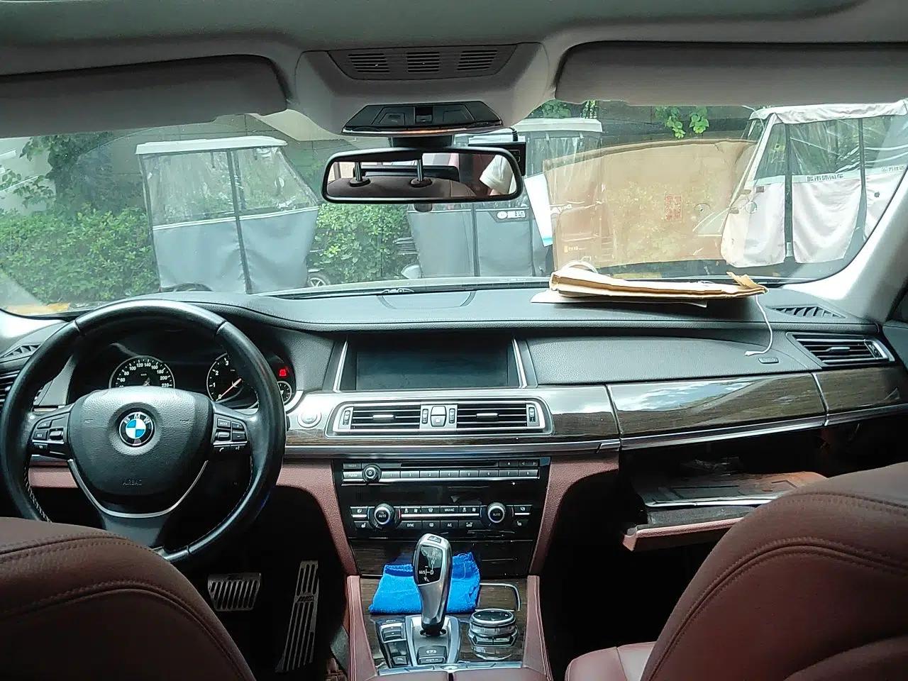 BMW 7 Series 2013 730Li Leading Model — миниатюра 9