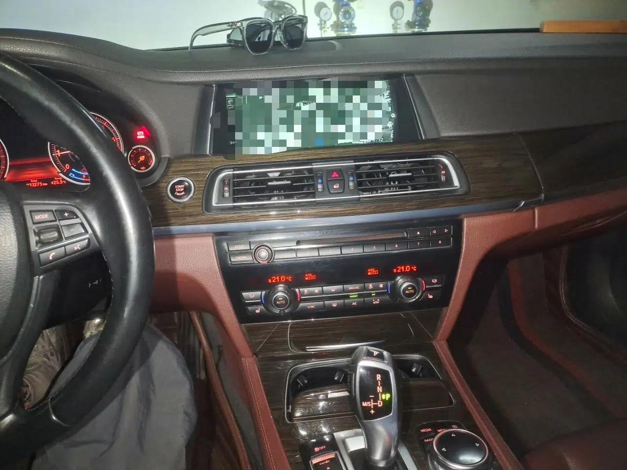 BMW 7 Series 2014 730Li Premium Edition — миниатюра 13