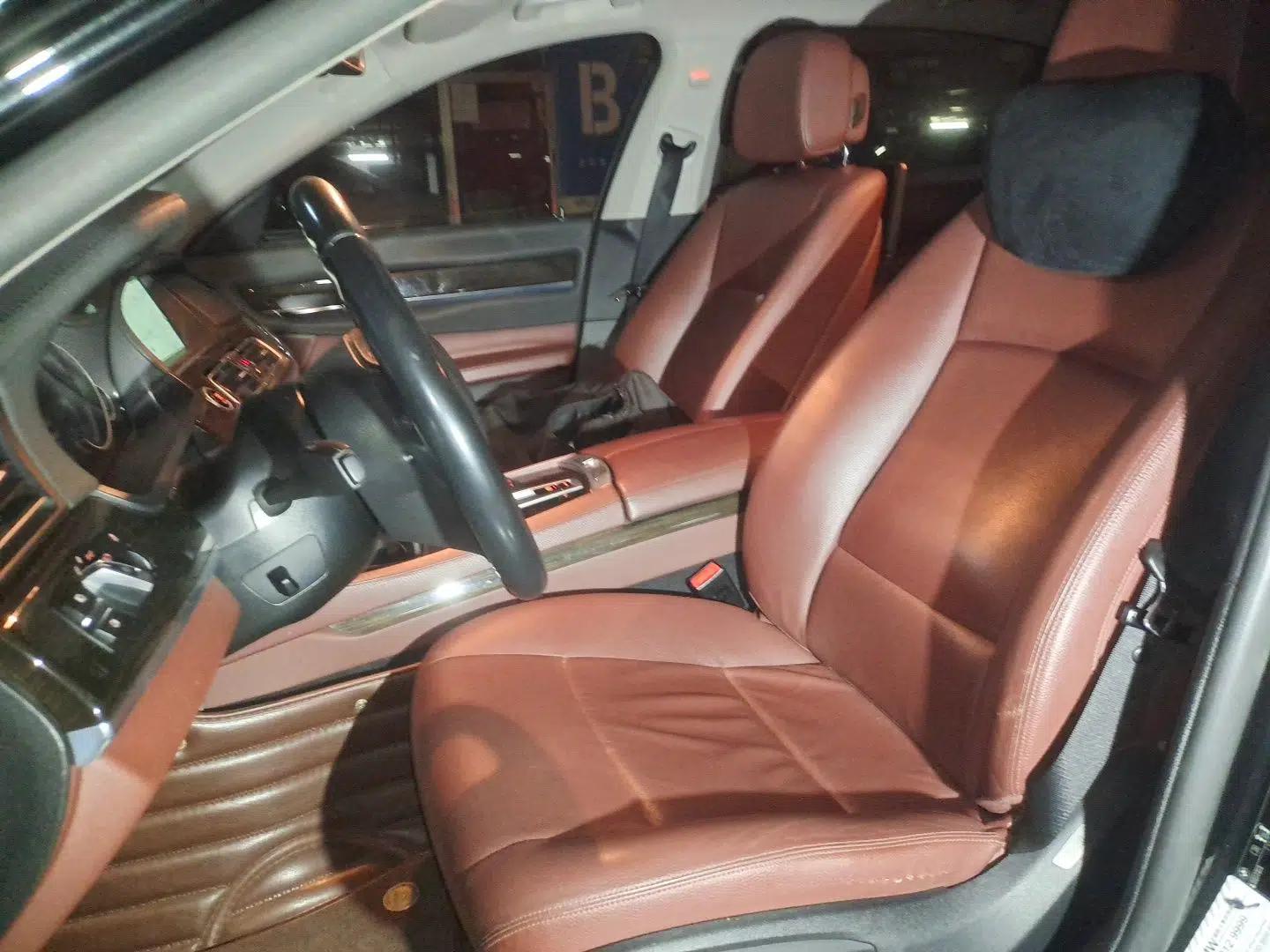 BMW 7 Series 2014 730Li Premium Edition — миниатюра 15