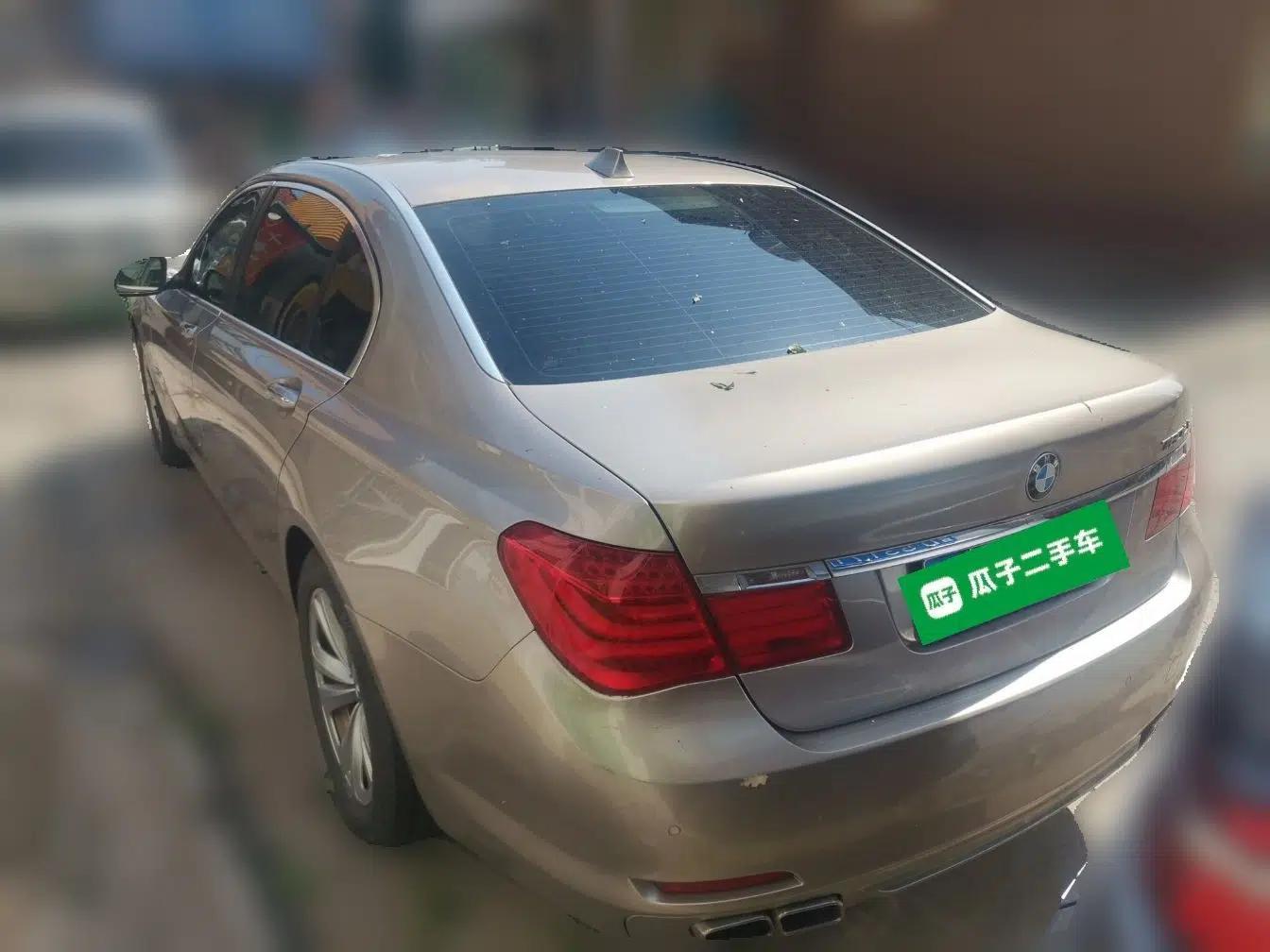 BMW 7 Series 2009 730Li Luxury Model — миниатюра 4