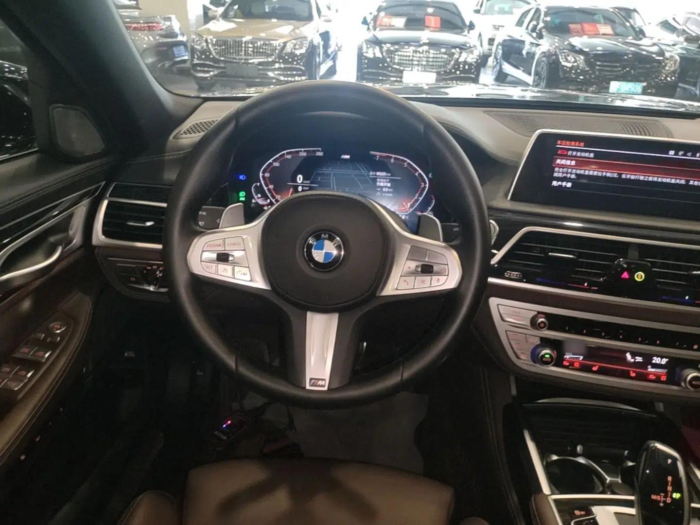 BMW 7 Series 2021 730Li M Sport Package — миниатюра 18