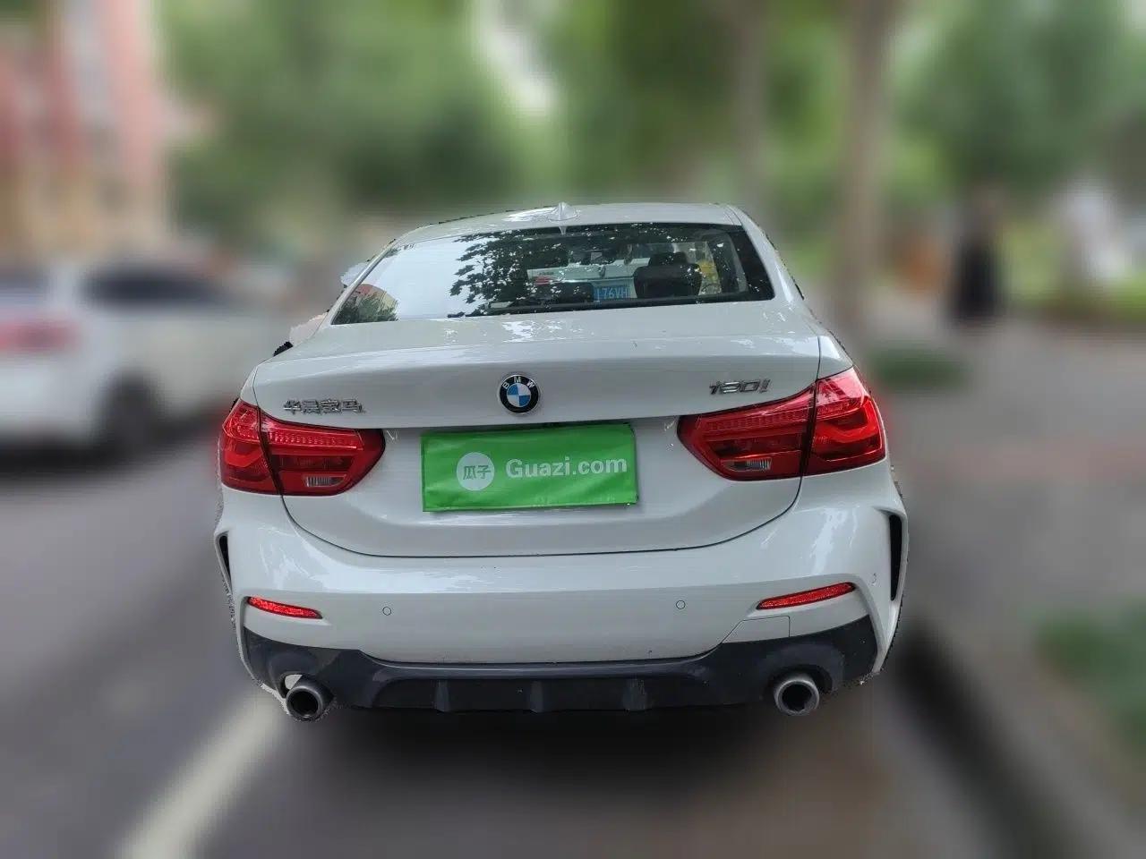 BMW 1 Series 2019 120i Leading Model M Sport Package — миниатюра 5