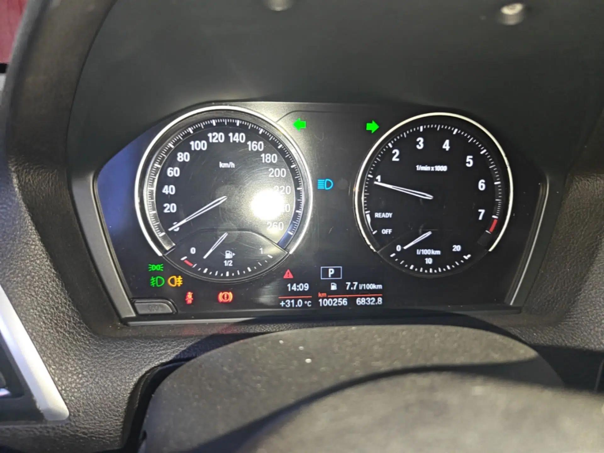 BMW 1 Series 2018 118i Sport Design Package — миниатюра 14