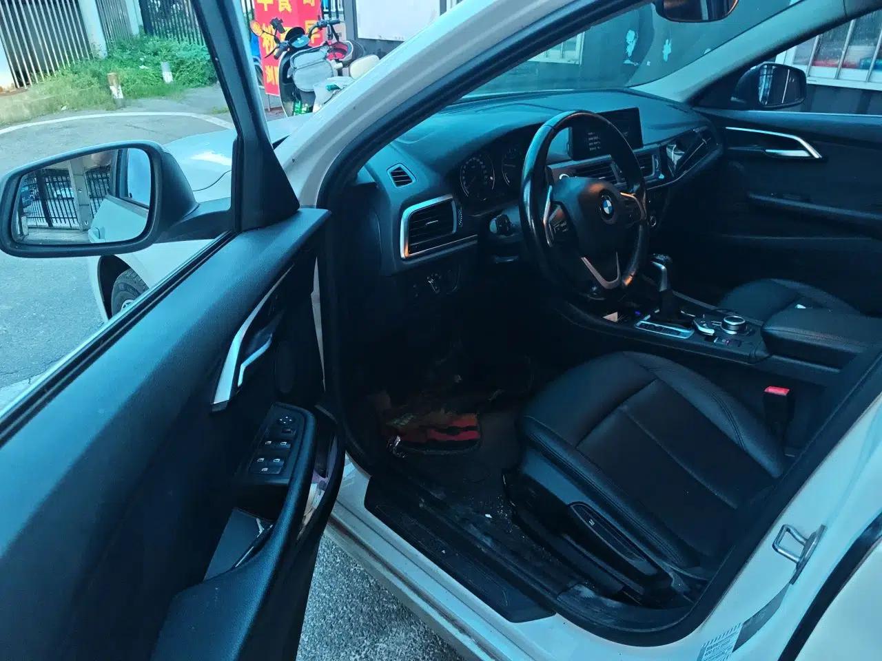 BMW 1 Series 2019 118i Fashion Model — миниатюра 16