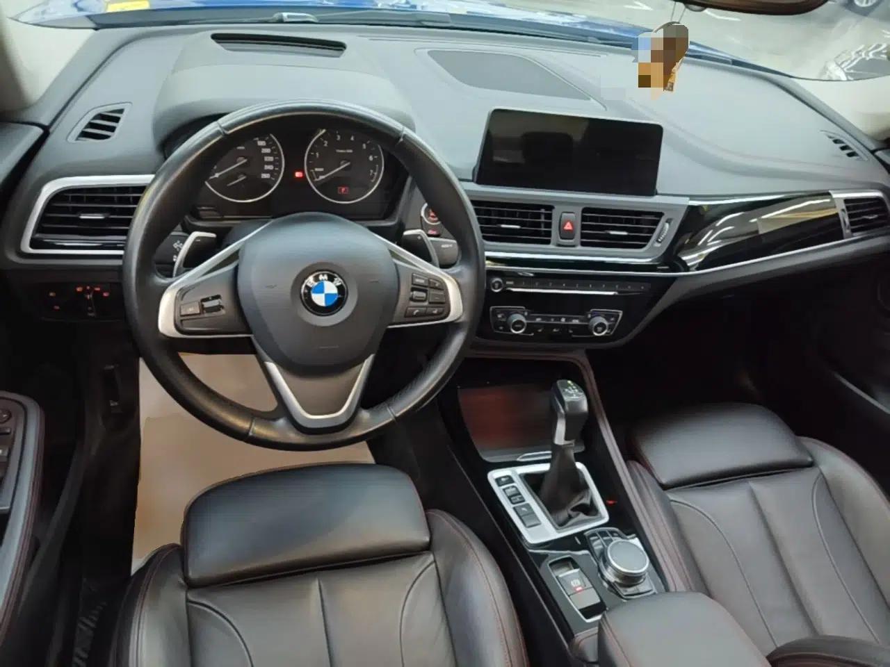BMW 1 Series 2017 125i Sport Model — миниатюра 12