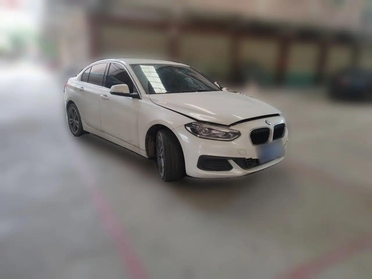 BMW 1 Series 2020 120i Fashion Model — миниатюра 3