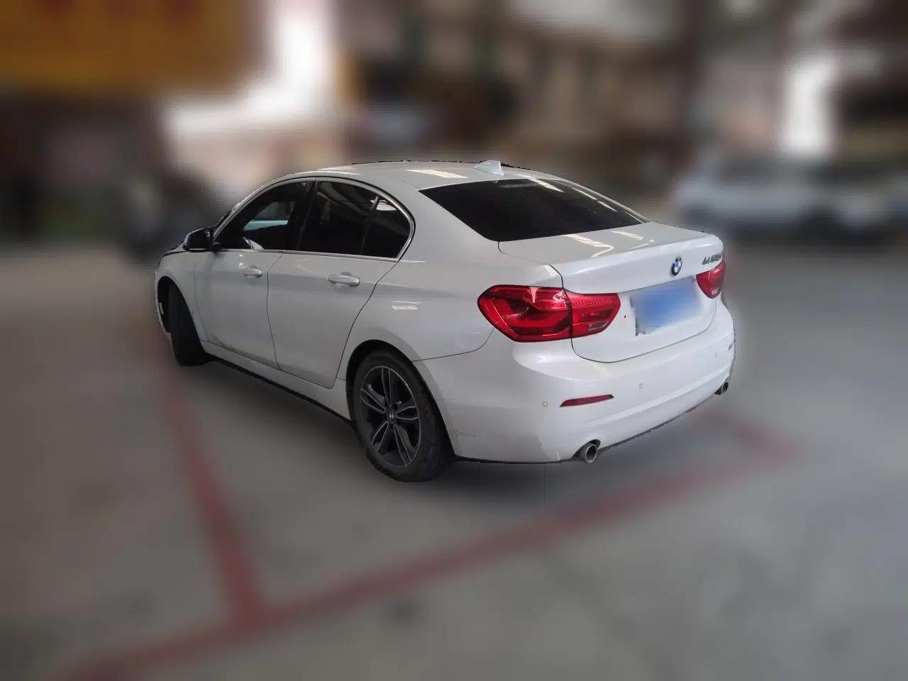 BMW 1 Series 2020 120i Fashion Model — миниатюра 4