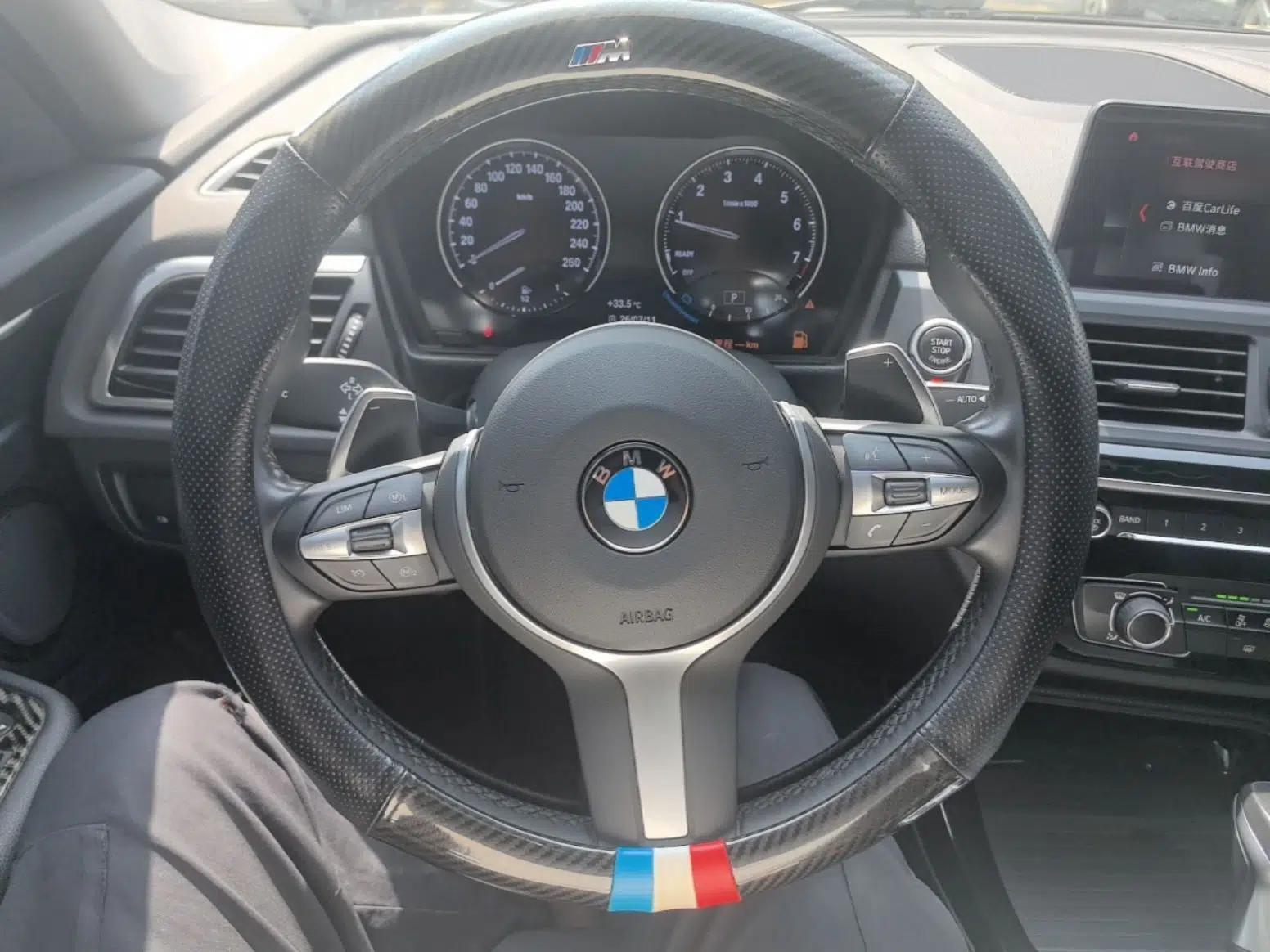 BMW 1 Series 2019 120i Leading Model M Sport Package — миниатюра 13