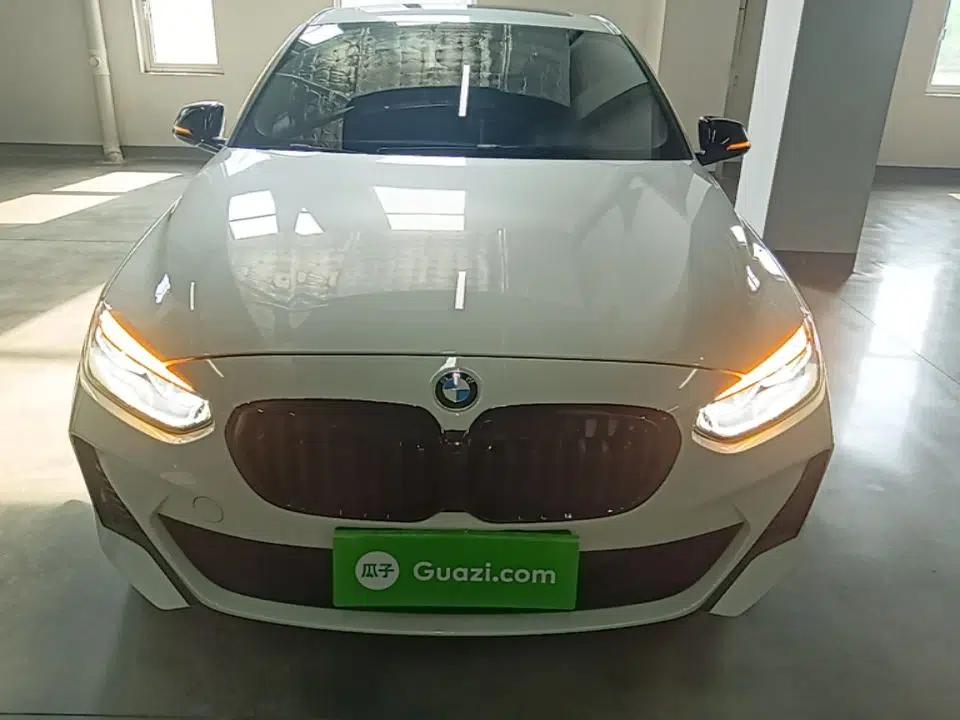 BMW 1 Series 2022 125i M Sport Night Edition — миниатюра 2